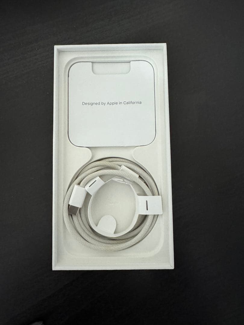 出品25日まで　極美品 iPhone 15 pro 256Gブラックチタニウム