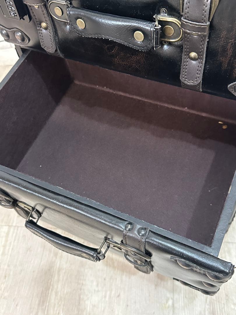 【東京都23区配送無料】アンティーク　チェスト　棚　ナイトテーブル　サイド　寝室