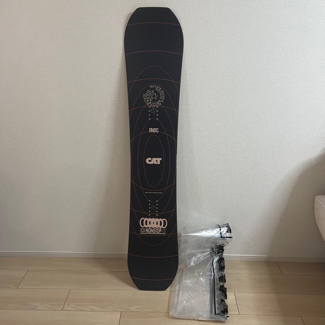 ✨新品未使用✨FNTC CAT 147cm ダブルキャンバー　スノーボード