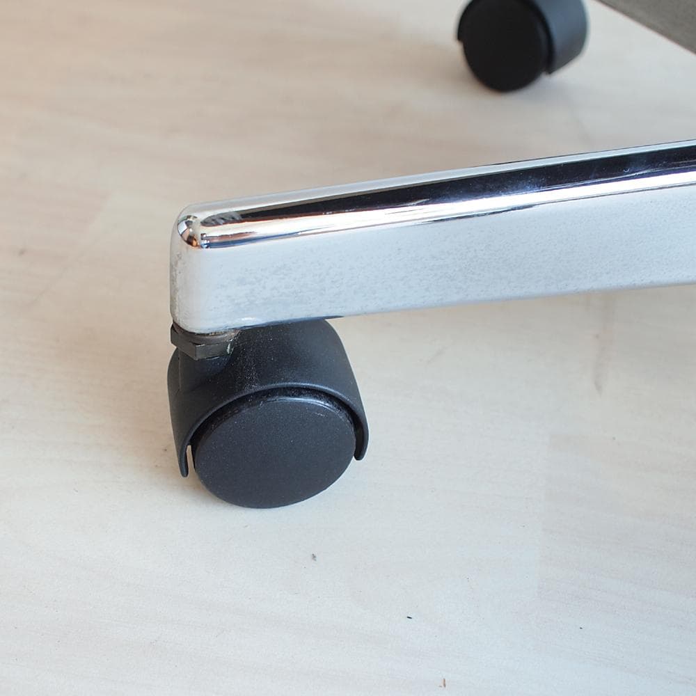 カリモク/karimoku デスクチェア ハイバック 木製アーム ファブリック