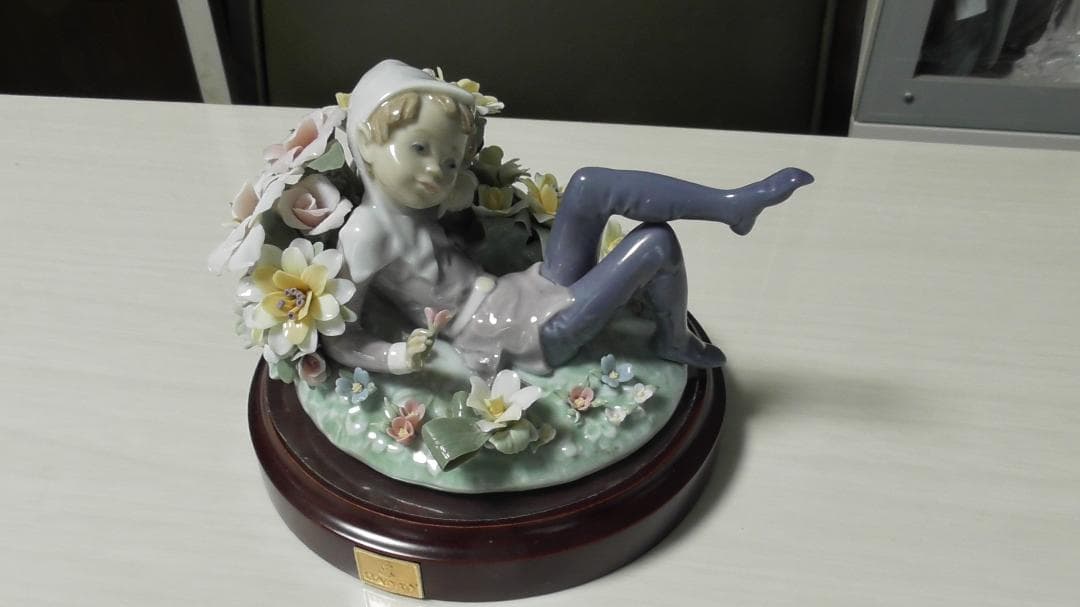 LLADRO　リヤドロ【夢見る妖精】ハイポーセリン　リアドロ　　L291