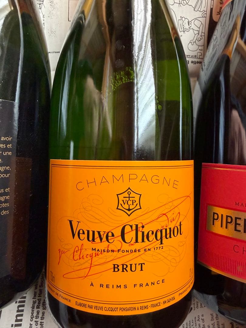 シャンパンセット　ヴーヴクリコ　テタンジェ　パイパーエドシック　４本