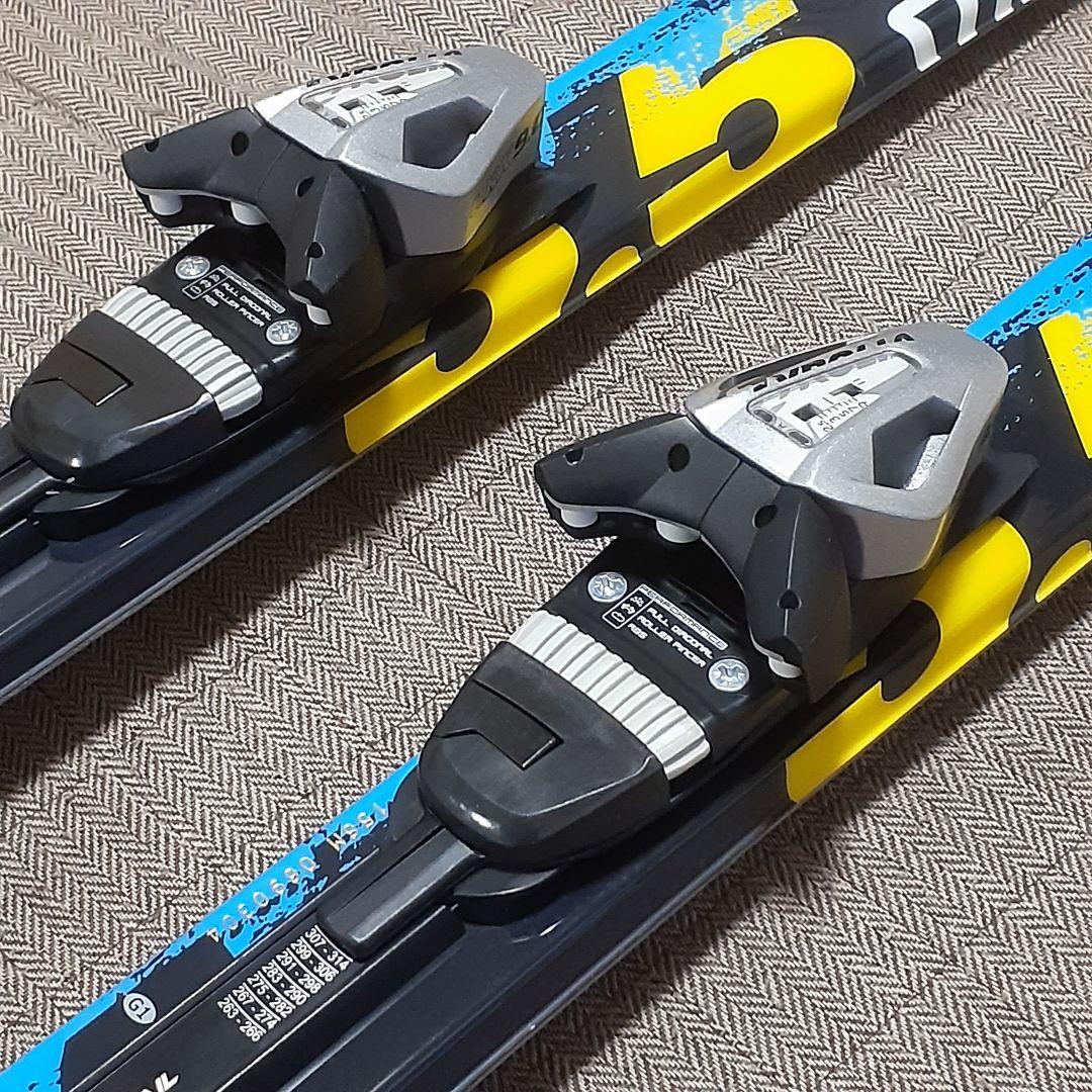 初中級者向きスキー板156cm　軽くて柔らかめで滑りやすい　ビンディング調節可能