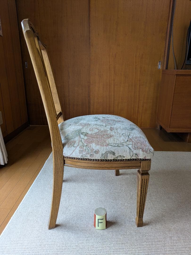 カリモク　ドマーニ　肘無しダイニングチェア「F」