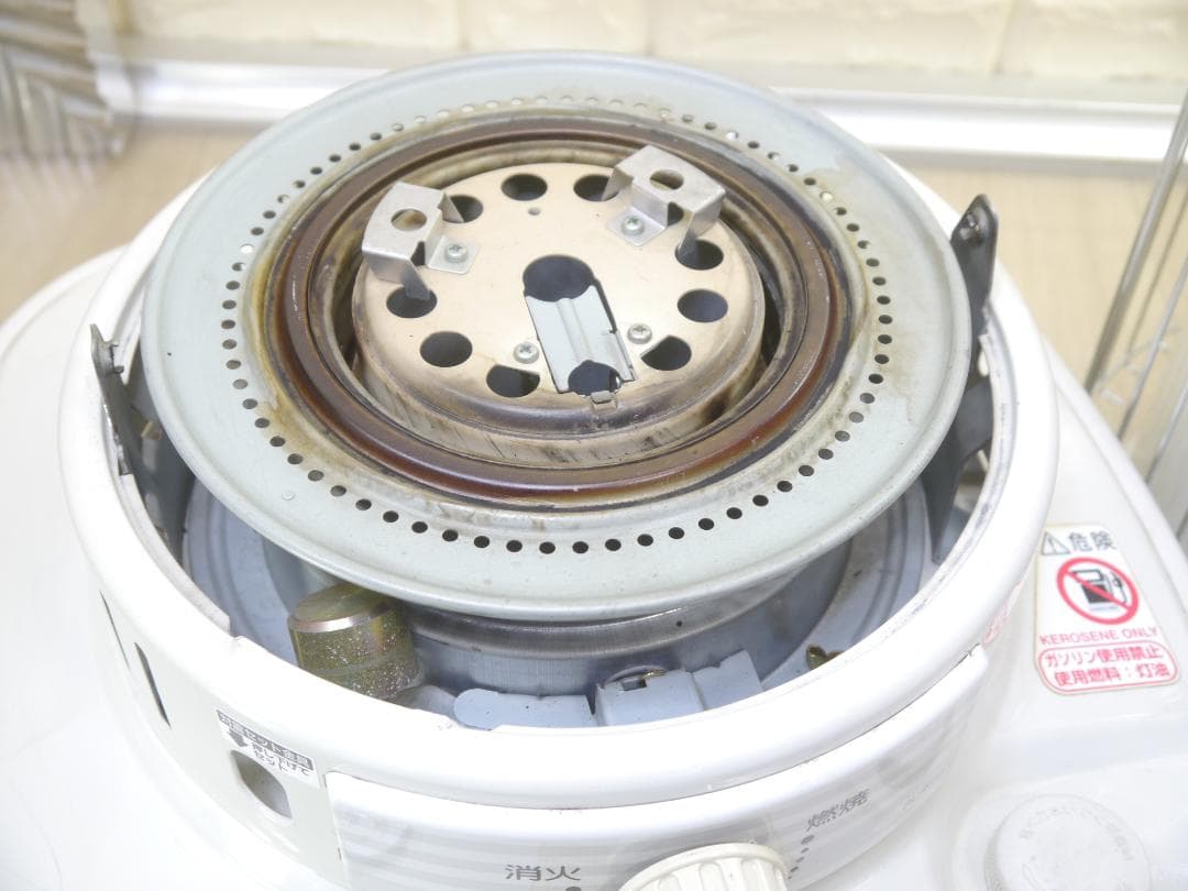 2014年◆送料無料◆　コロナ　石油ストーブ ホワイト