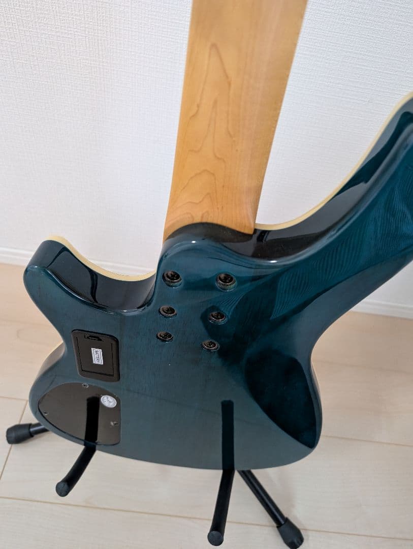 ベース SCHECTER Diamond Series Omen Extreme-5