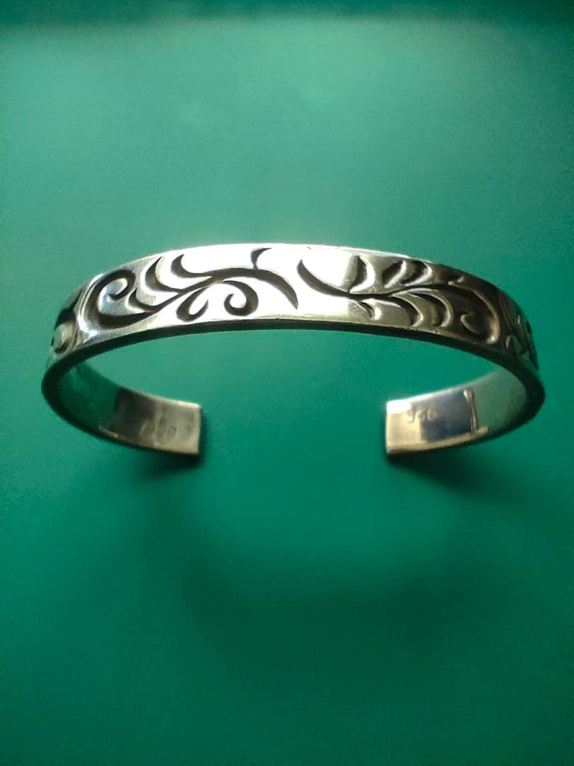 ラモーナデルソル　唐草バングル　唐草模様