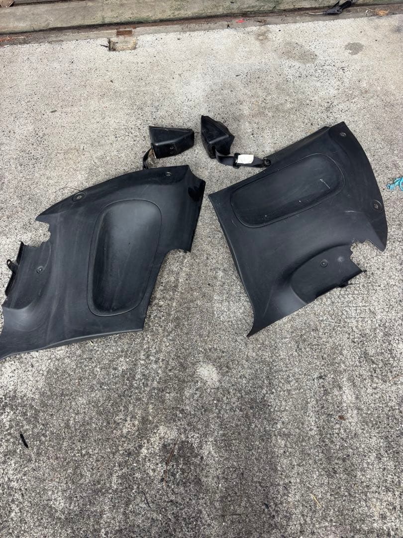 180sx リア　内装　リア　シートベルト内張　左右　美品