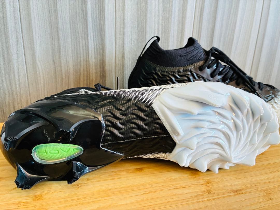 ⭐︎希少未使用⭐︎UNDER ARMOUR SPOTLIGHT PRO 2025 黒