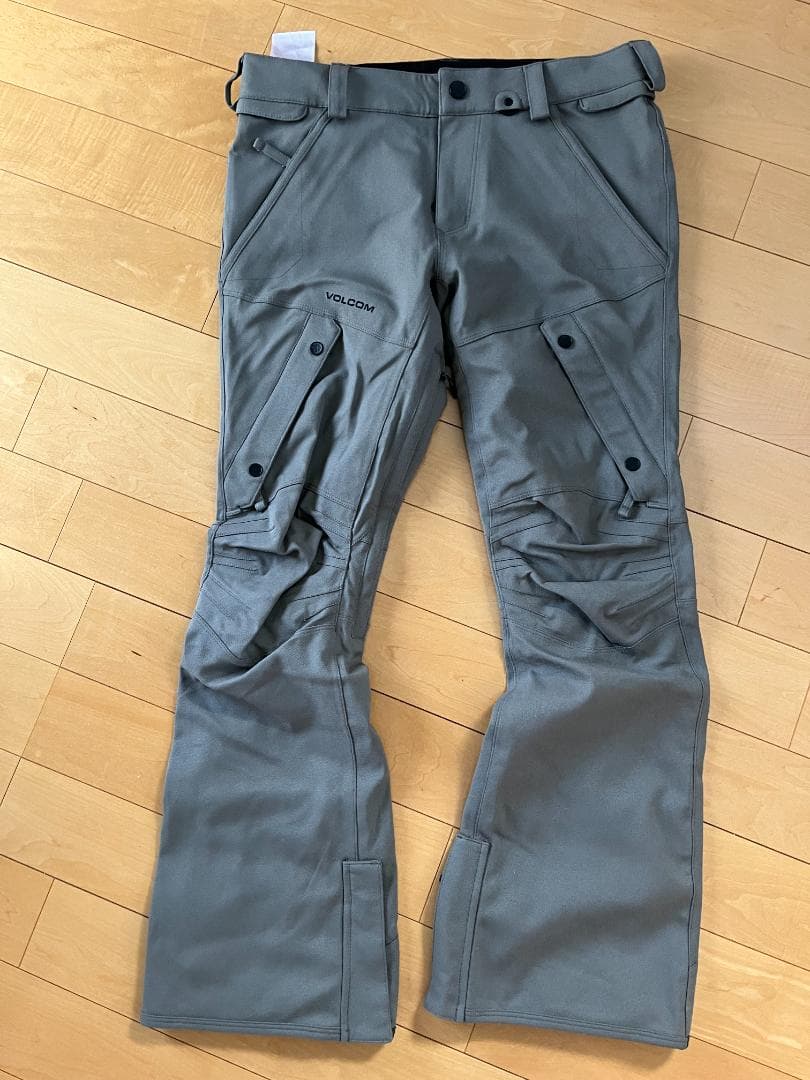 VOLCOM　ボルコム　ARTICULATED PANT Ⅿサイズ　中古