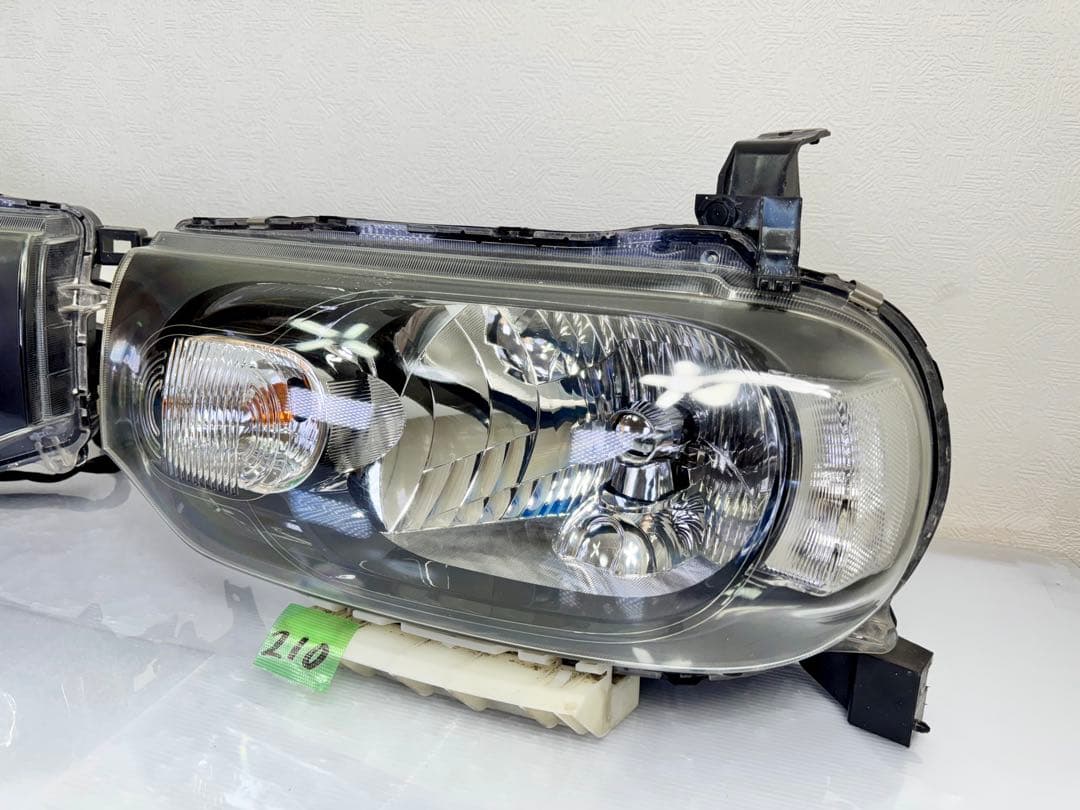 日産 キューブ Z12 HIDヘッドライト 左右 STANLEY P8191