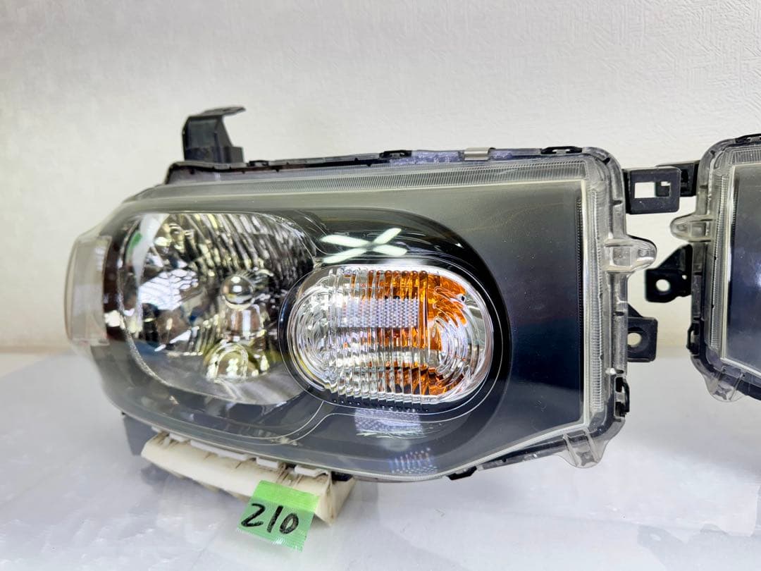 日産 キューブ Z12 HIDヘッドライト 左右 STANLEY P8191