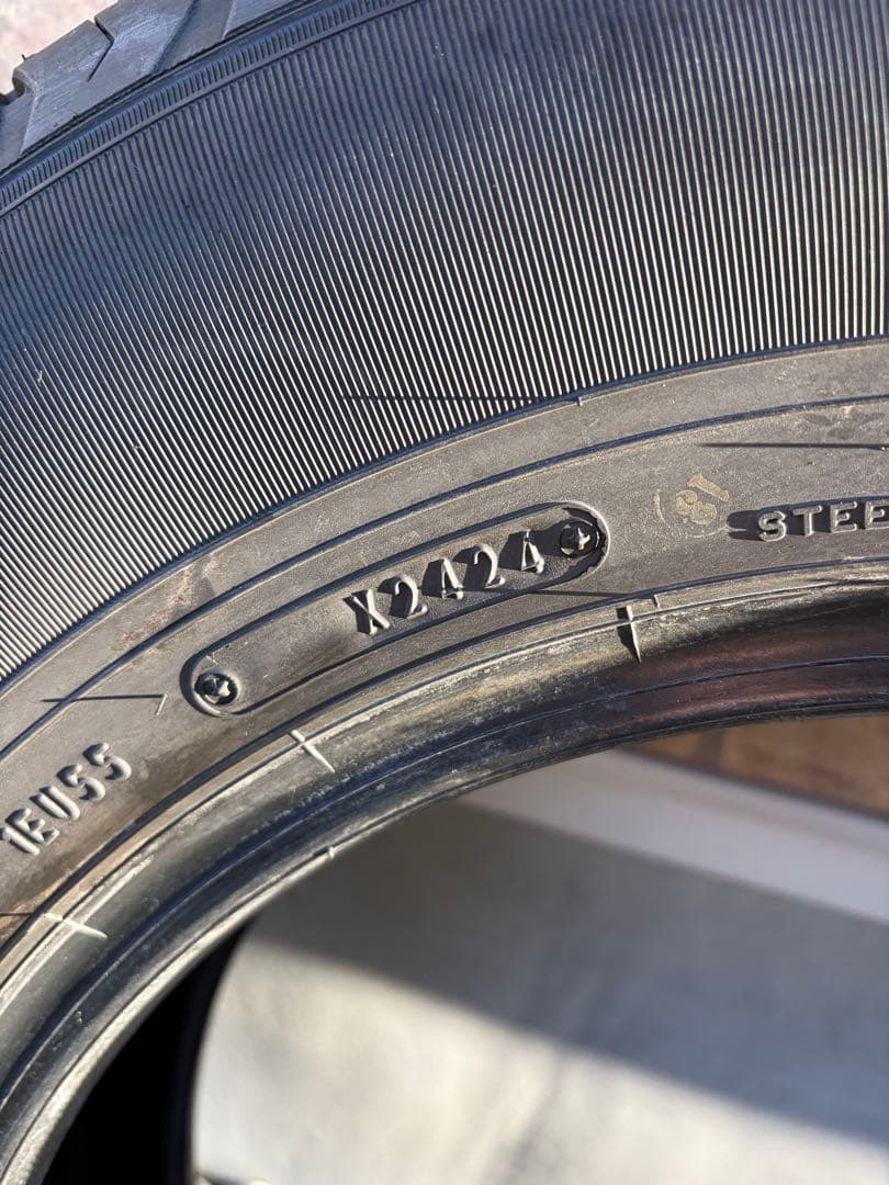 ダンロップSP175N 195 80R15 新車外し4本⚠️1本注意