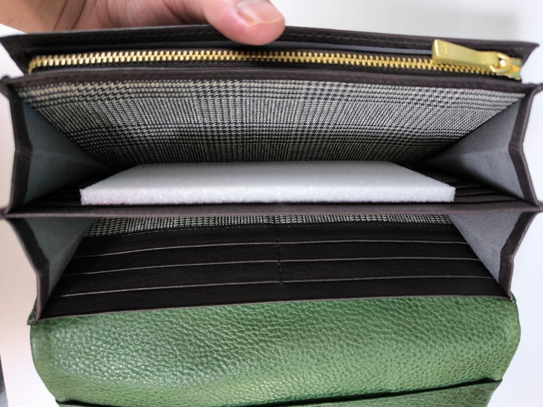 TAKEO KIKUCHI グリーンレザーかぶせ長財布