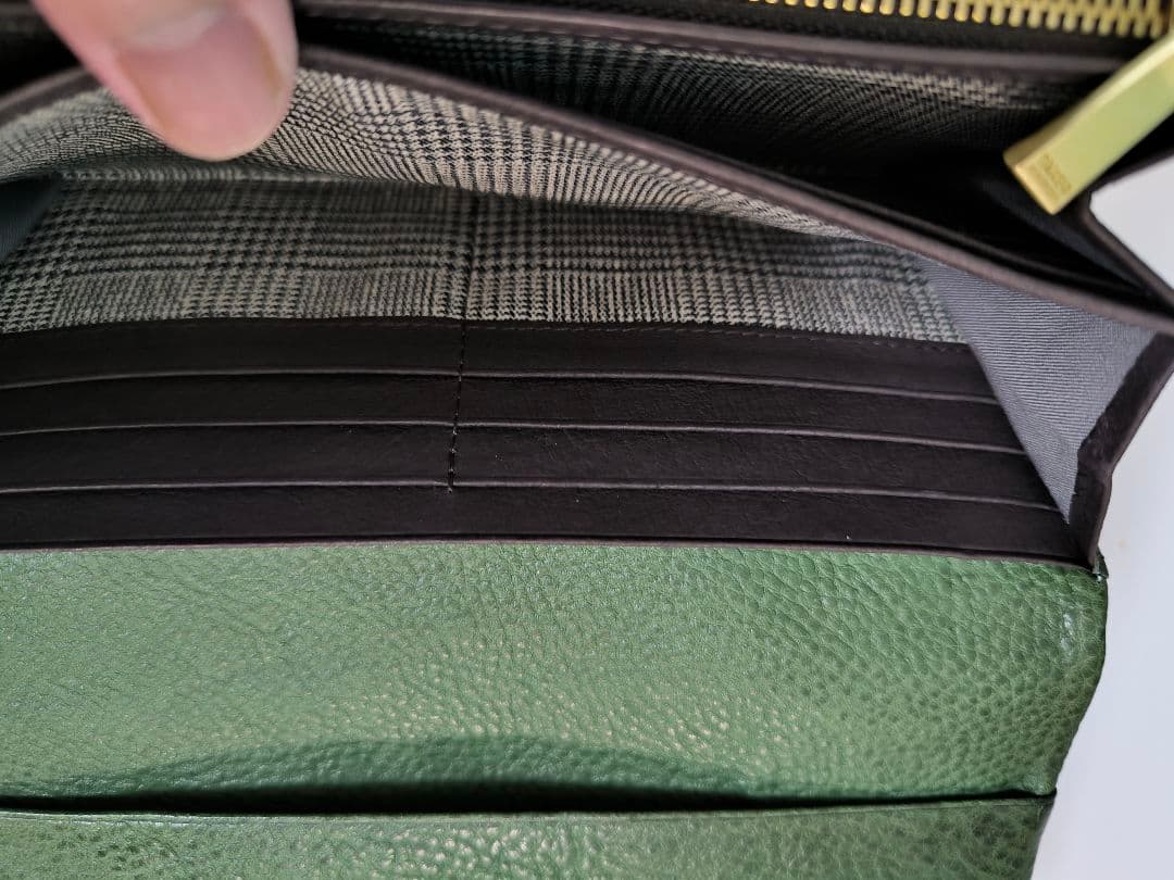 TAKEO KIKUCHI グリーンレザーかぶせ長財布