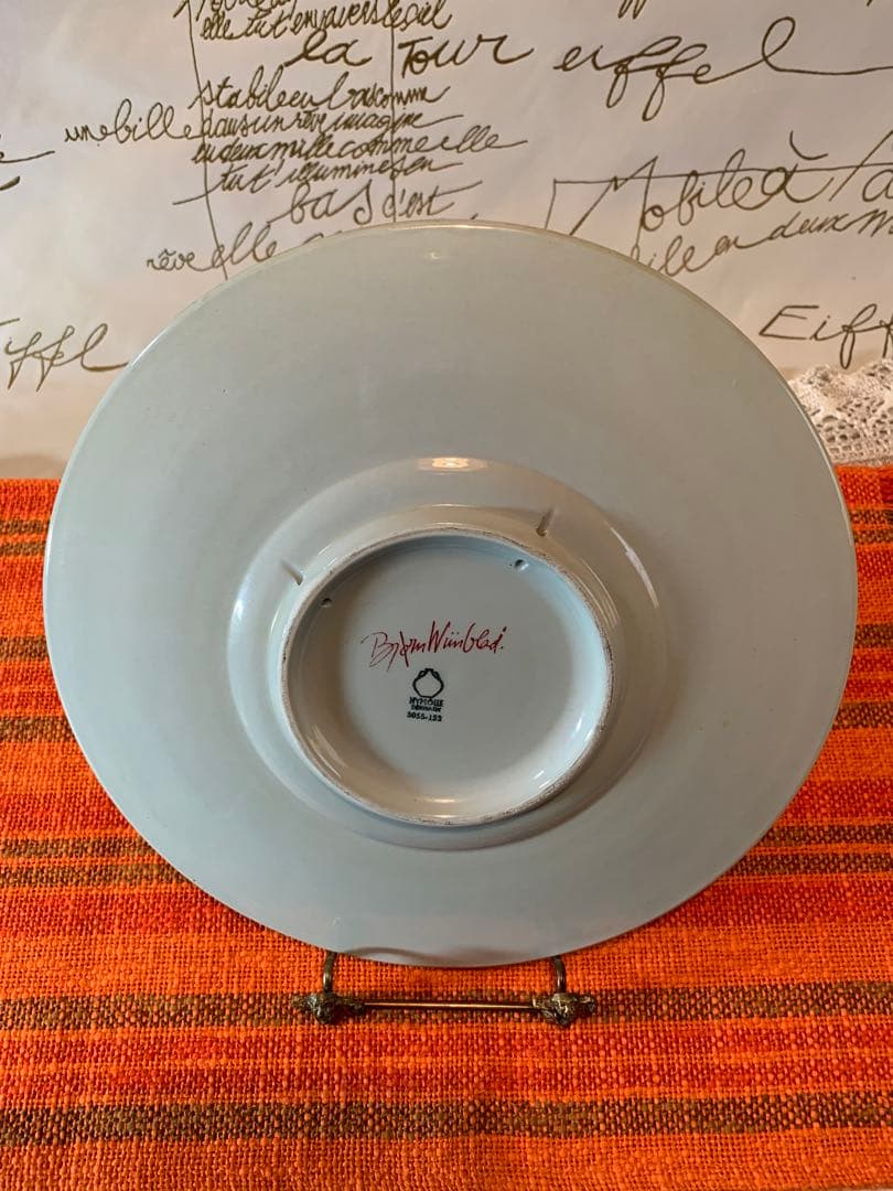 ビヨンヴィンブラッド　ビンテージのレアな初期の絵の皿！公園で楽しく遊んでます！A