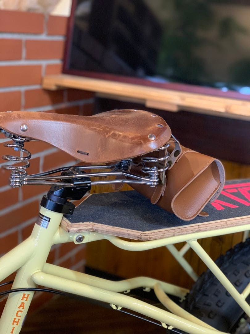 HACHI-HACHI シティサイクル クリーム色