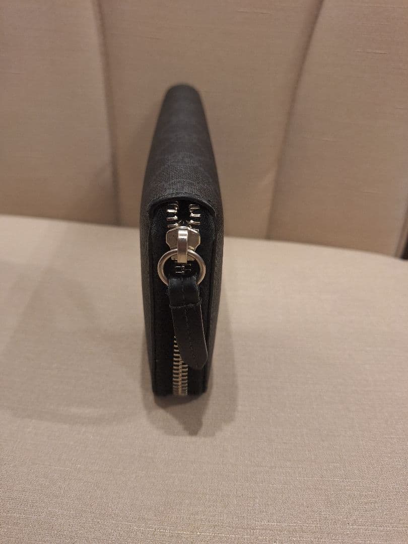 グッチスネーク長財布　グッチGGスプリーム