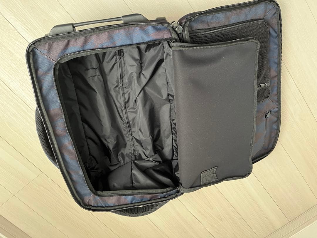 カモフラージュ柄 キャリーケース