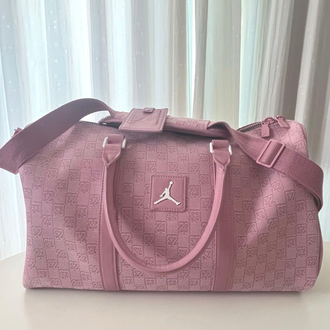 ジョーダン(JORDAN)モノグラム ダッフル ボストンバッグ　ピンク