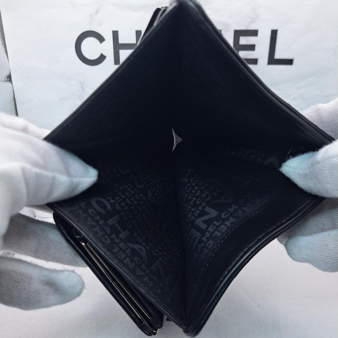 訳あり　CHANEL　アイコンライン　二つ折り財布　がま口　ブラック　長財布