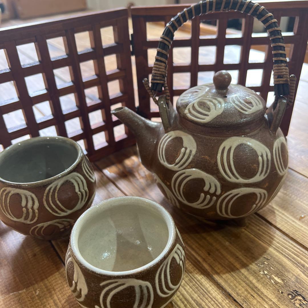 やちむん人気窯　山城窯　急須　湯呑みセット　新品未使用　（湯呑は2個）　値下げ中