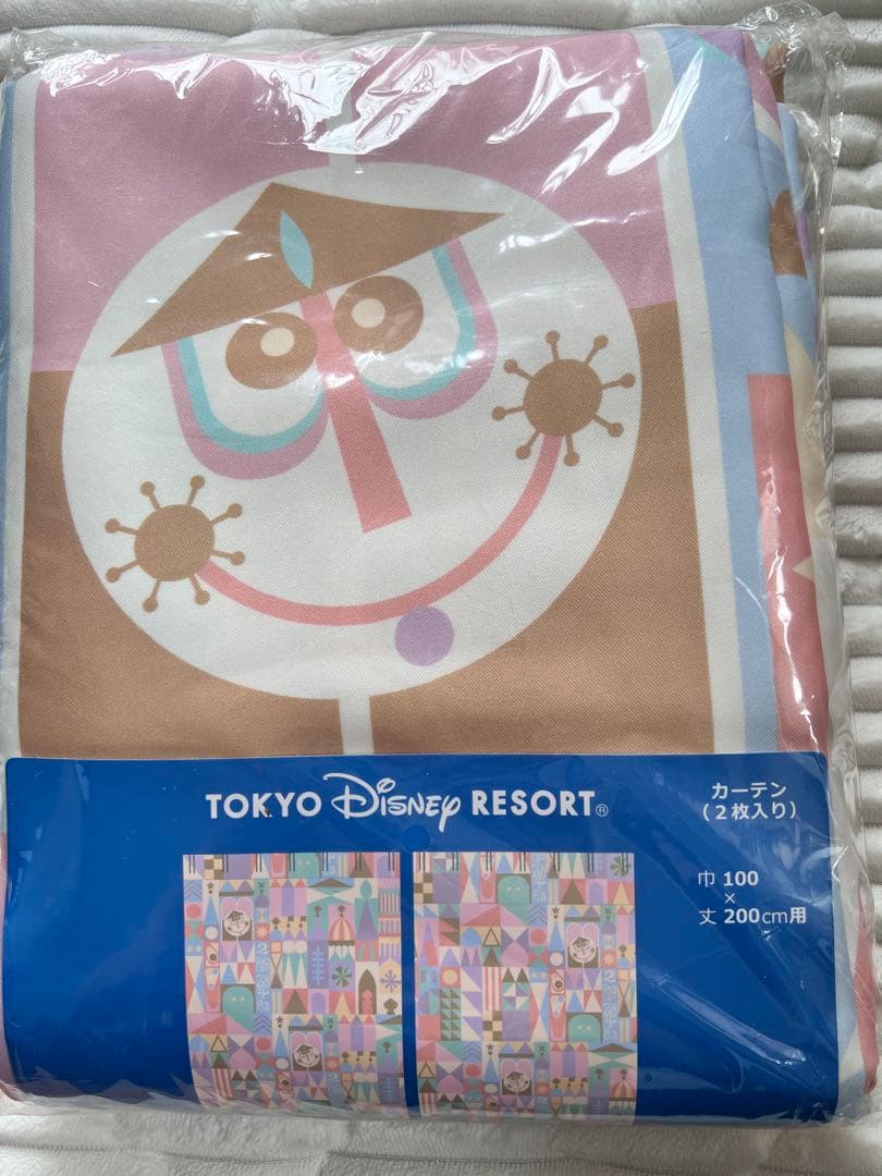 【未使用】ディズニーリゾート　イッツアスモールワールド　カーテン　スモワ