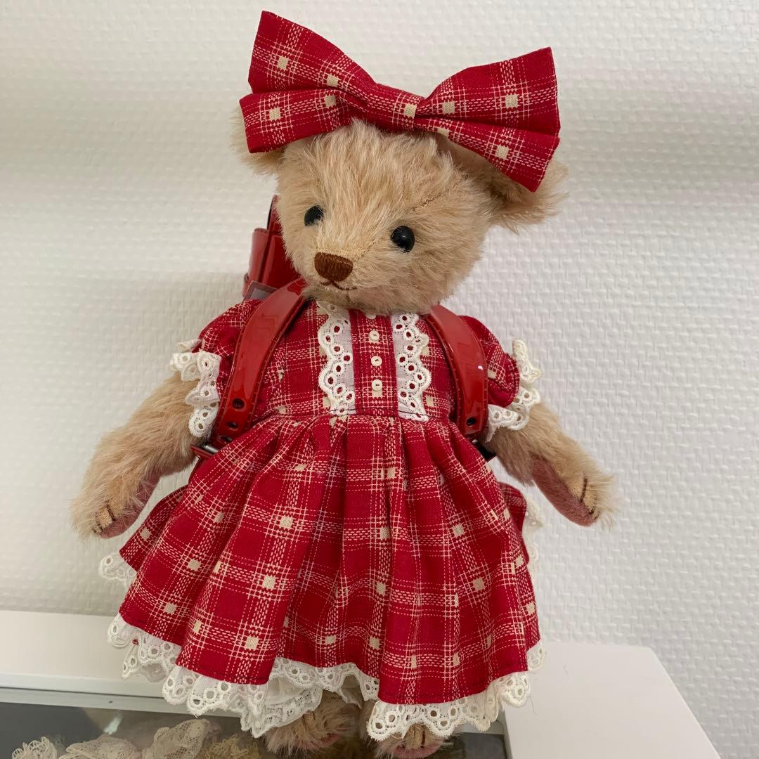 作家さん　テディベア　チェックのひらひらワンピースにリボン　ランドセル　一年生
