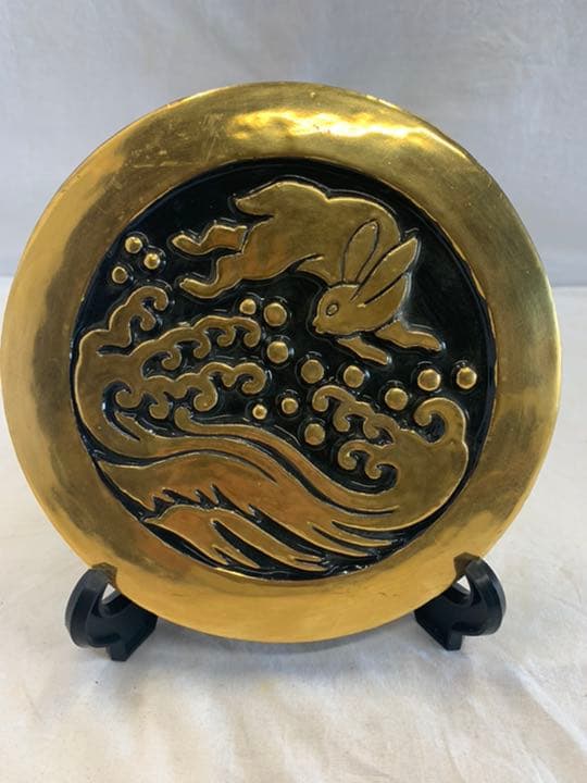 丸に波兎 金焼物 家紋