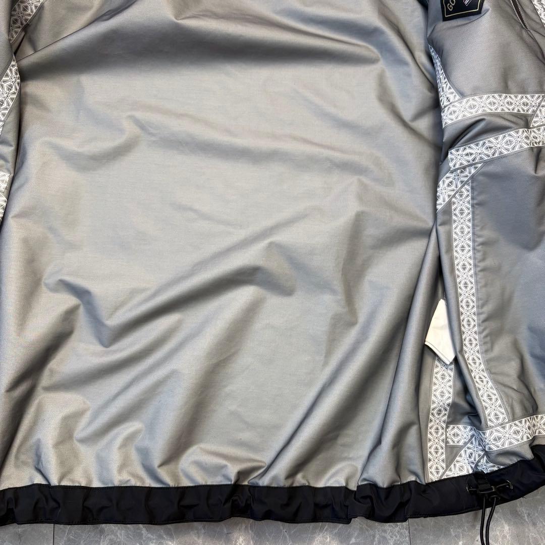 美品　ホワイトマウンテニアリング　マウンテンパーカー　ゴアテックス　黒　メンズ