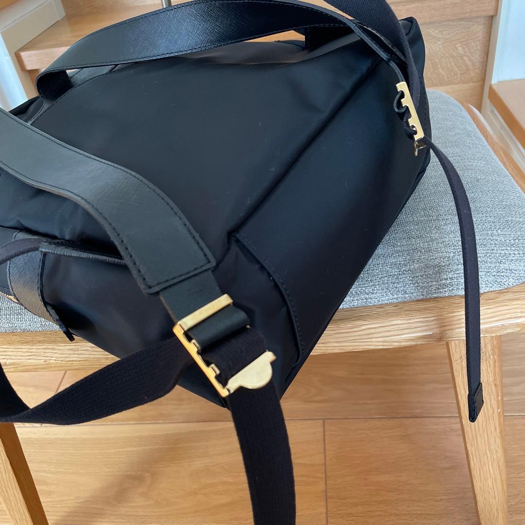 ロベルタディカメリーノ マッティーナ リュック ブラック Rロゴ