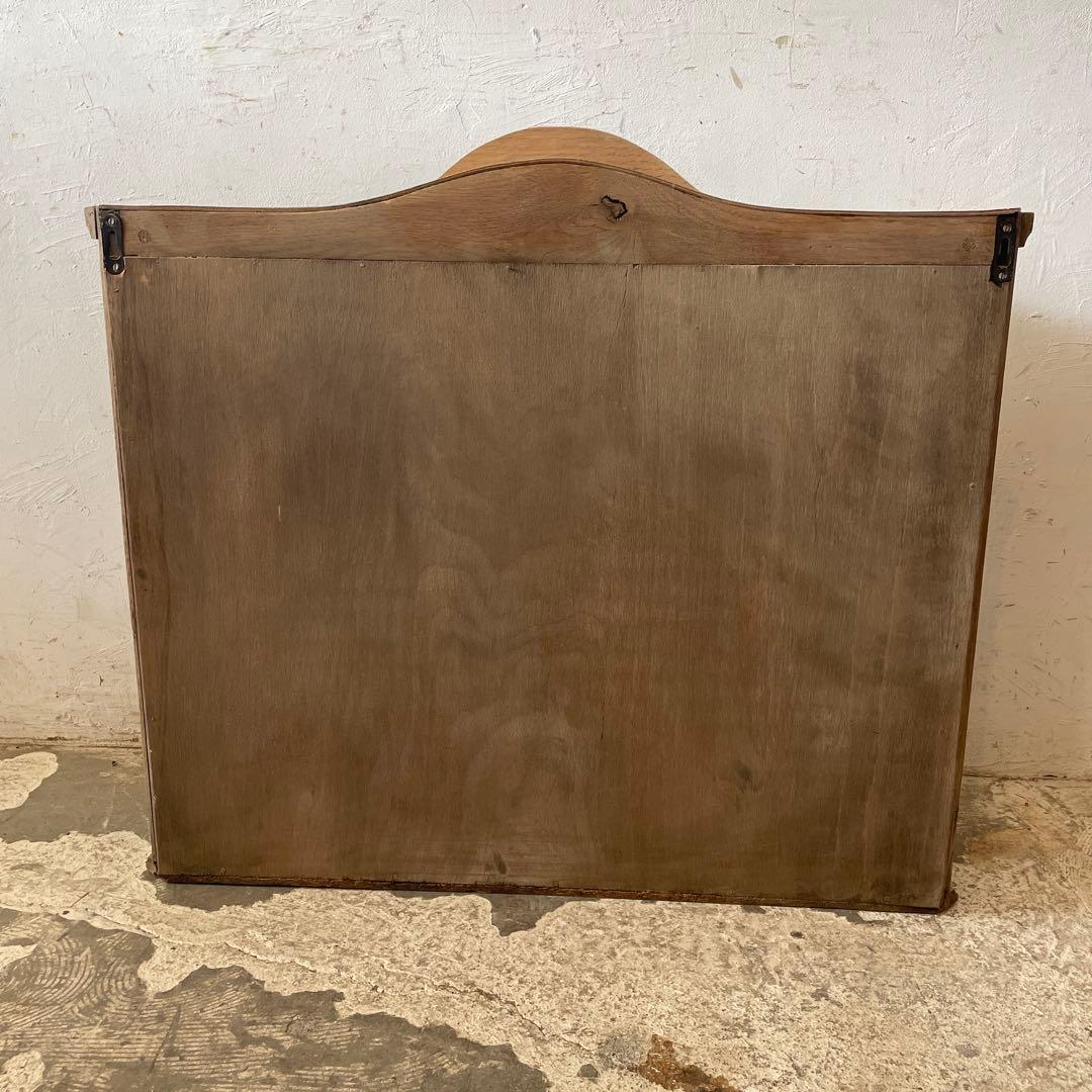 ビンテージ ウォールガラスキャビネット 剥離