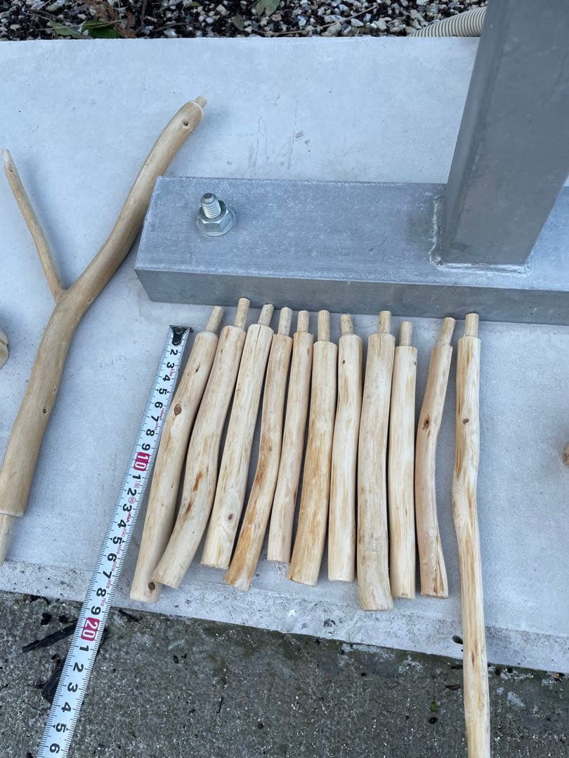 国産ヒノキ　鳥用止まり木　大型スタンド　約140センチ　小型中型インコ用