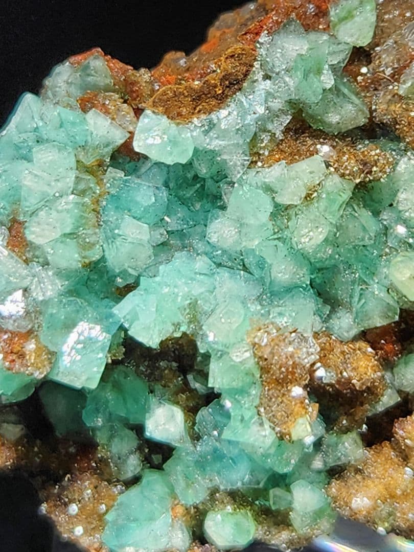 高品質✨キュプリアン アダマイト＆カルサイト母岩付き結晶原石