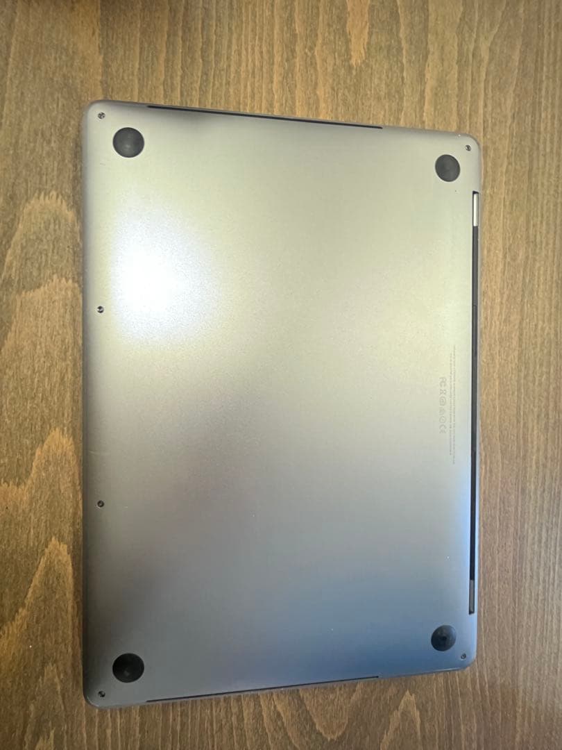 2016 MacBook Pro 13 i7 16GB 1TB ジャンク