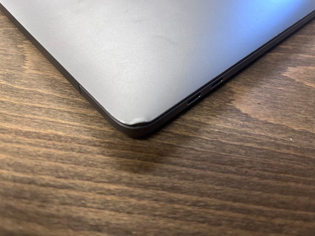 2016 MacBook Pro 13 i7 16GB 1TB ジャンク