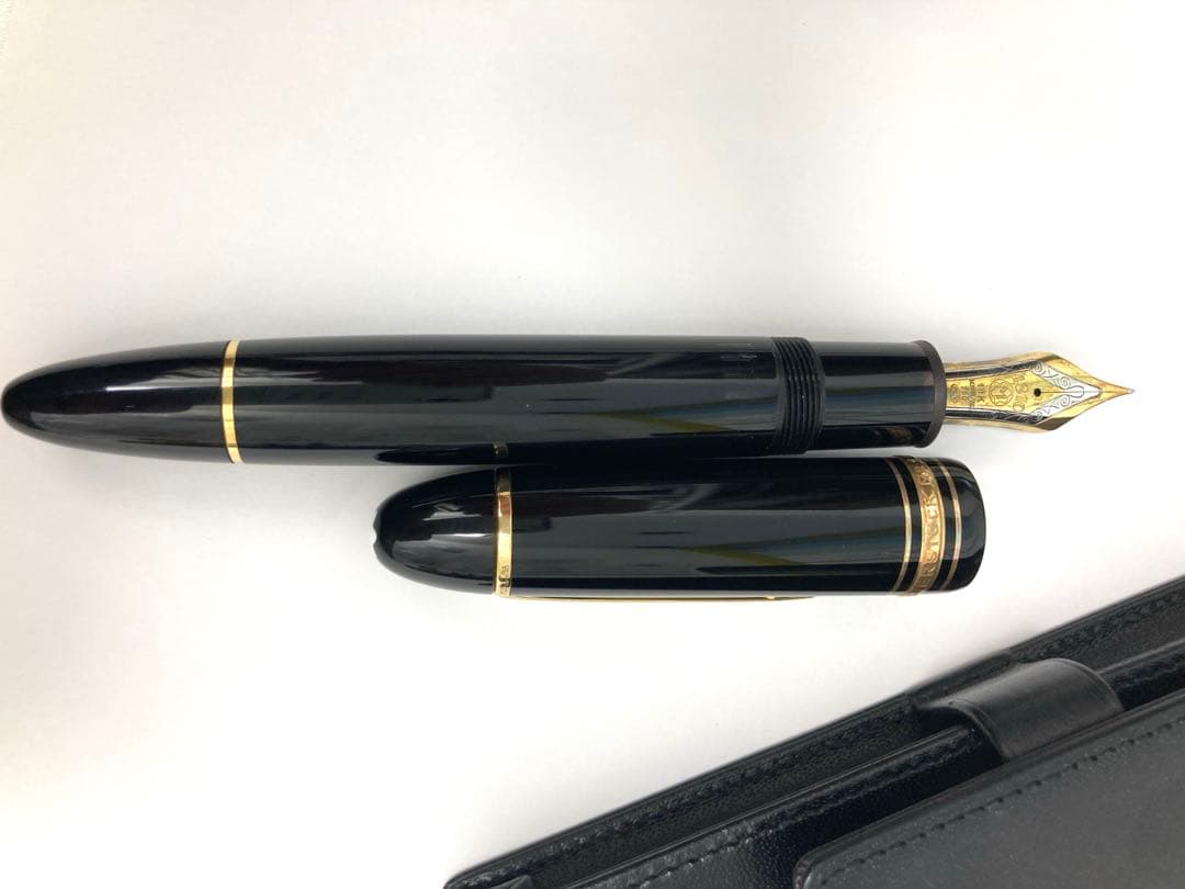 モンブランマイスターシュテュック 149 万年筆750 18K ケース付‼️