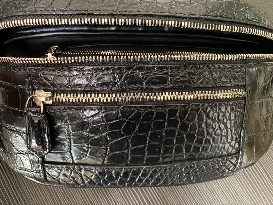 クロコダイルボディバック　ウエストバック　ユニセックス