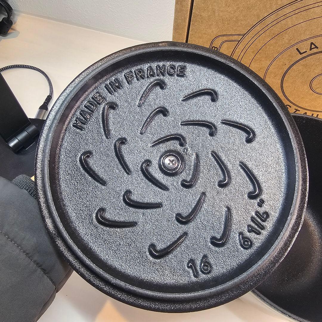 STAUB ストウブ ラ・ココット de GOHAN 16cm M カンパーニュ