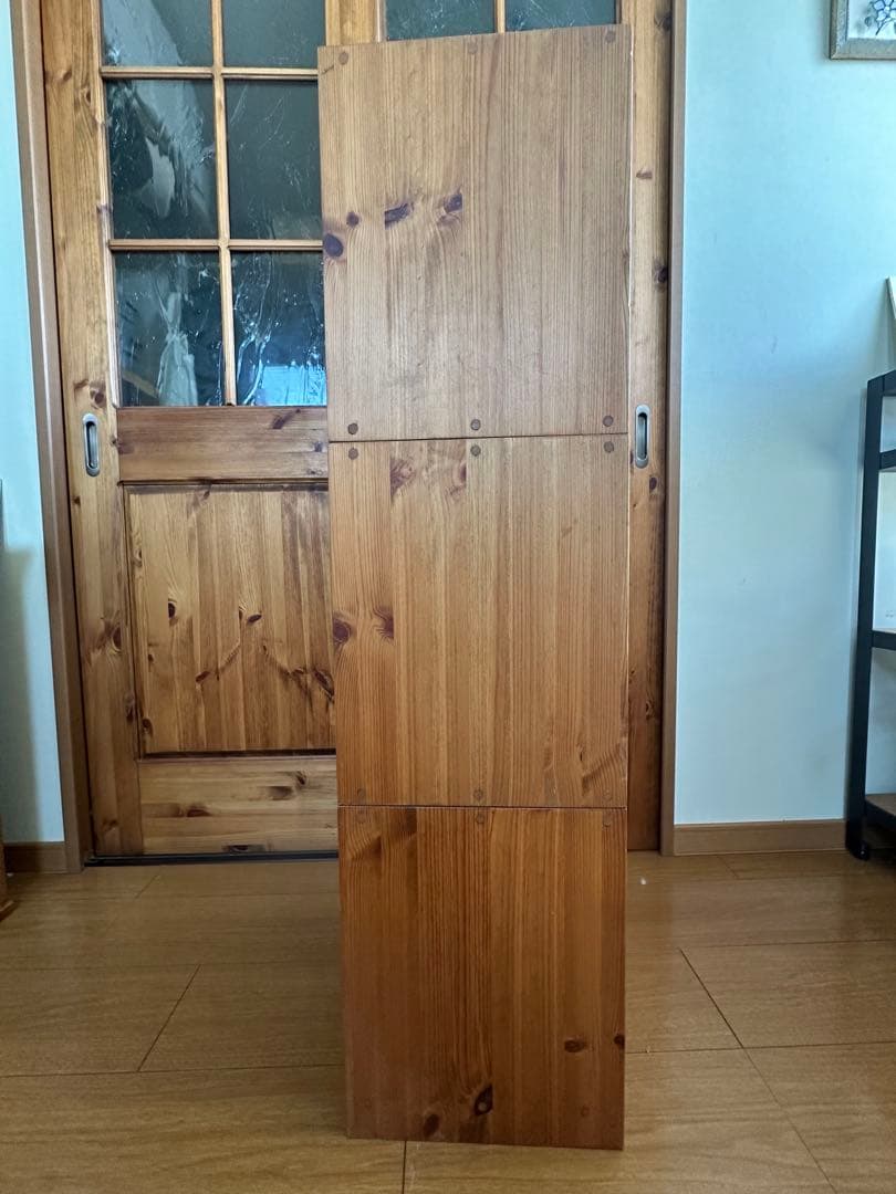 値下げ⭐︎木製ラック 星型カット扉付き