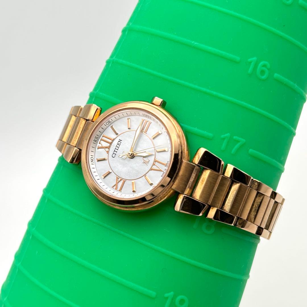 【稼動】シチズン クロスシー 電波ソーラー シェル文字盤 腕時計 ゴールド系