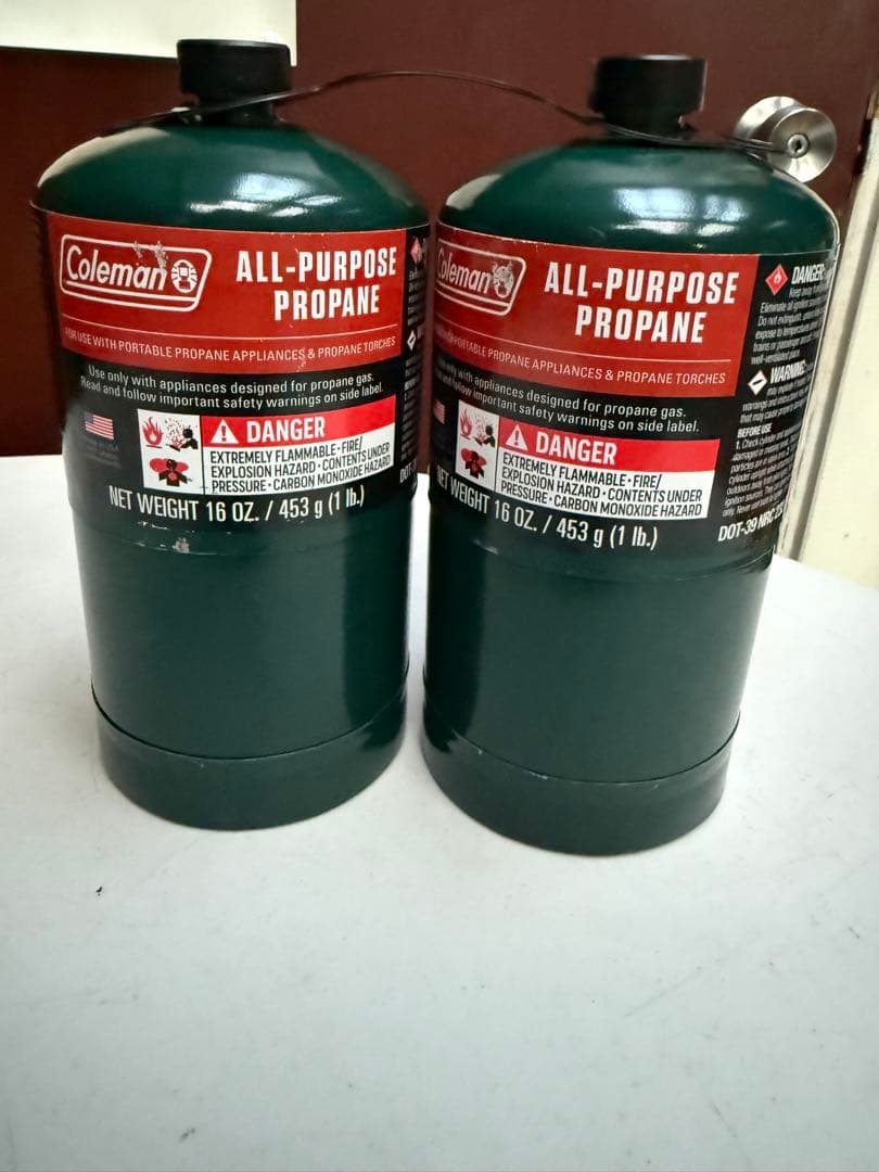 プロパンガス US コールマン キャンプ アメリカ ガス缶　2本セット　満タン