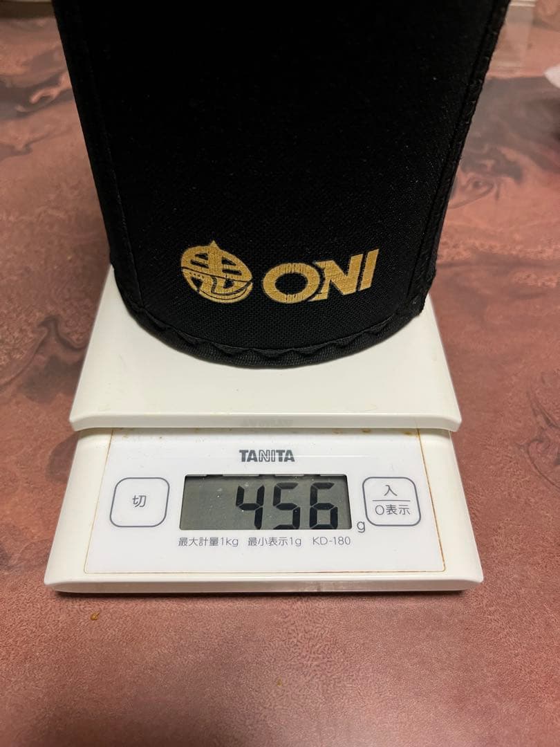 ONI ニースリーブ PRO Mサイズ 収納袋付き