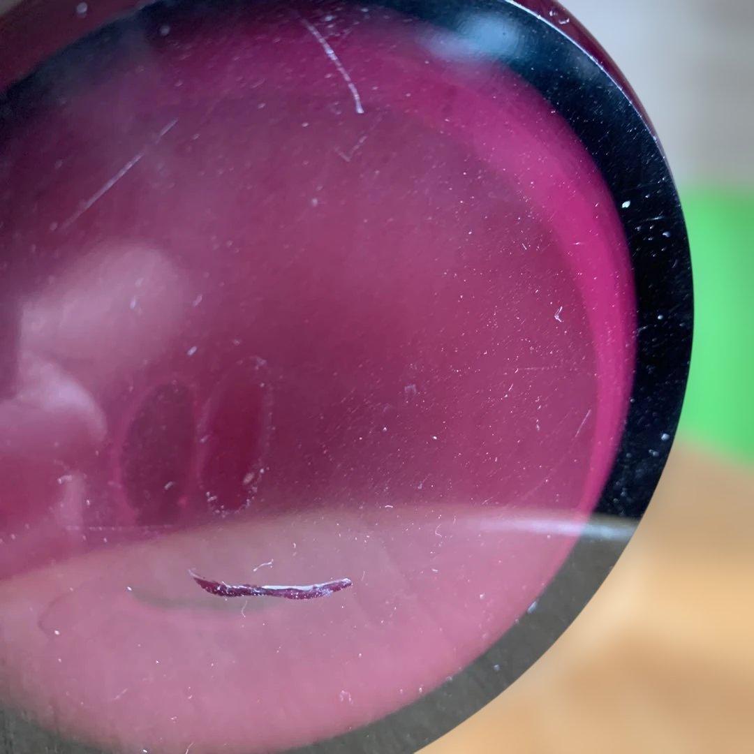 おそらく昭和レトロ！　ひだひだなガラス製フラワーベース・花瓶