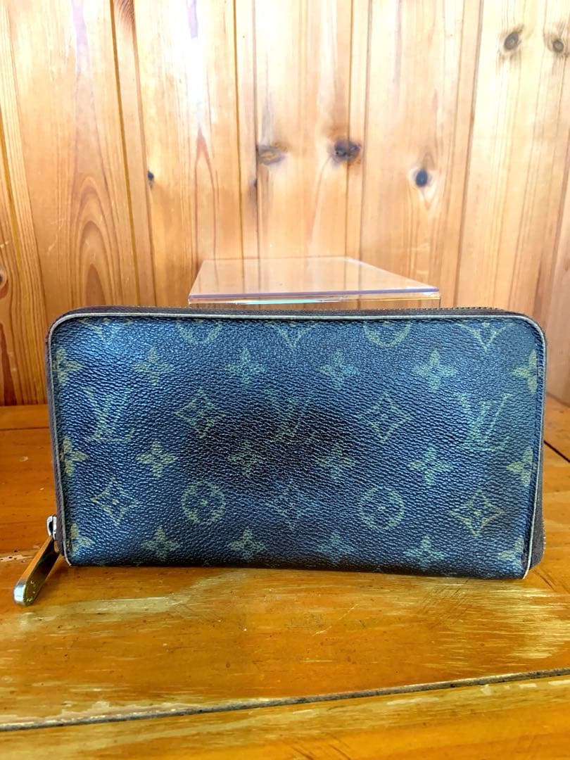ルイヴィトン ジッピーオーガナイザー 長財布