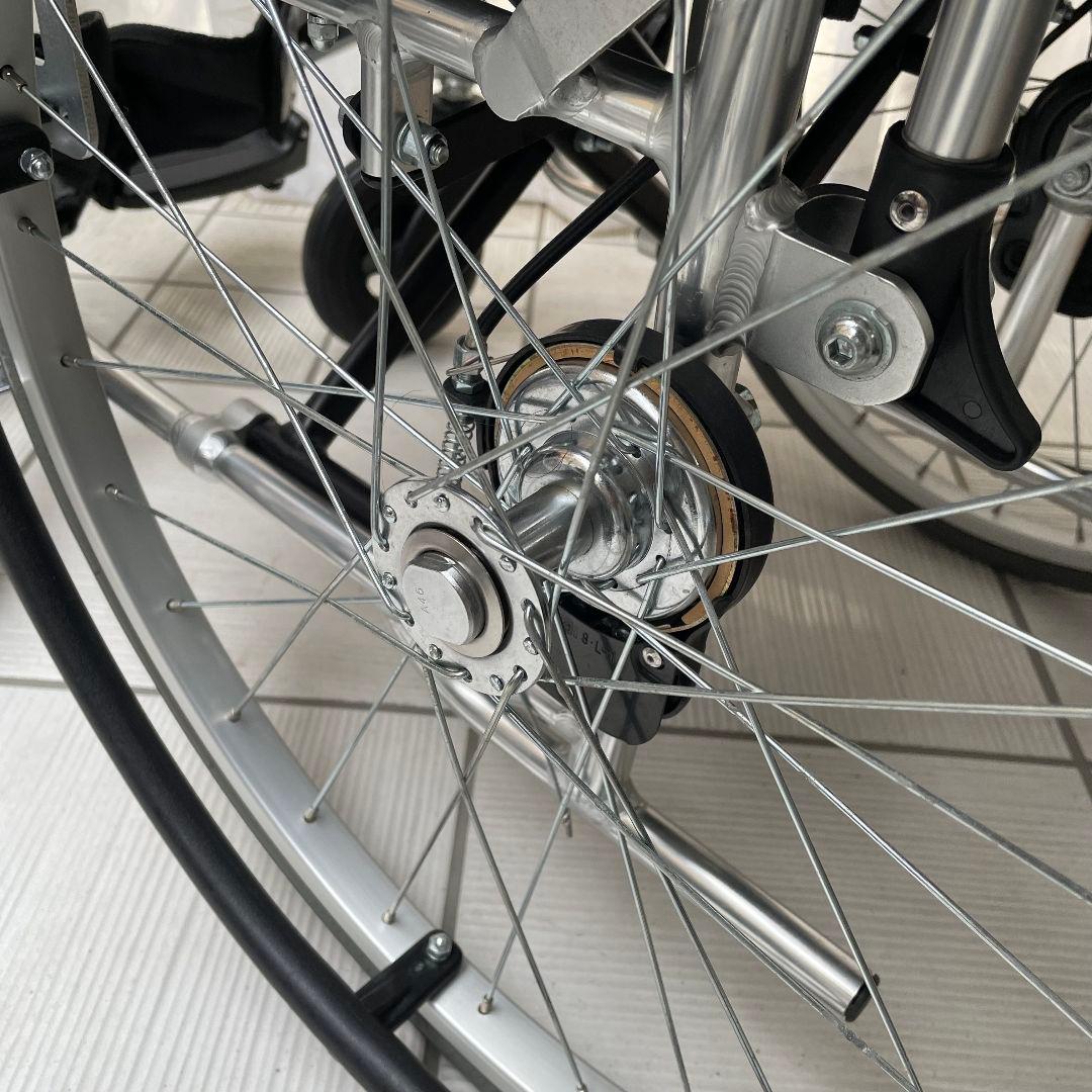 ♿️ 自走式 軽量スリム 車椅子 とても便利な多機能タイプ リハビリ訓練に最適