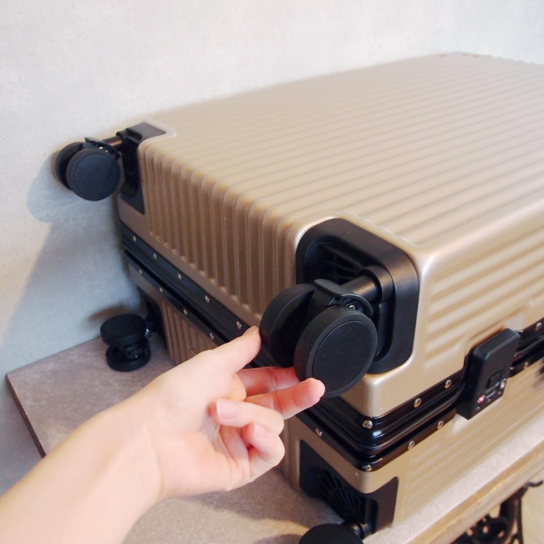 新品未使用 C.JUTRO 日本発案 機能性抜群スーツケース キャリーケース