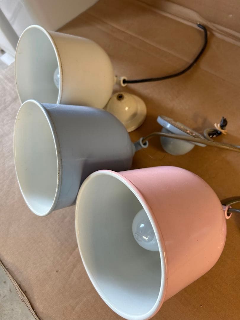 昭和レトロ　ホーローのような天井ペンダントライト　3点セット　中古品