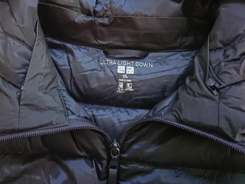 ユニクロ ウルトラライトダウン フーデットコート　ネイビー　XXL