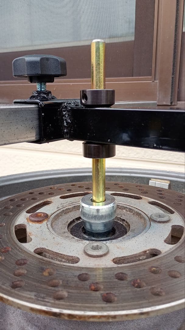 バイク専用タイヤチェンジャー１５インチ〜２１インチ。